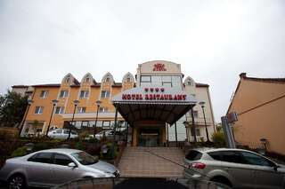 Отель Hotel Maxim Орадя-5